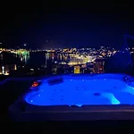 Penthouse Maus
